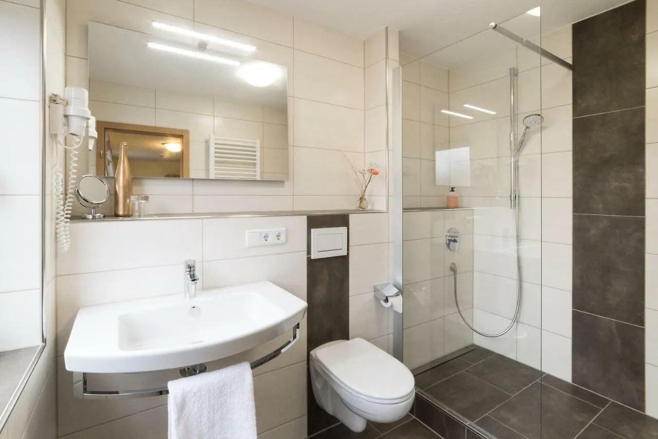 Hotel Garni Vier Jahreszeiten Bad Fussing